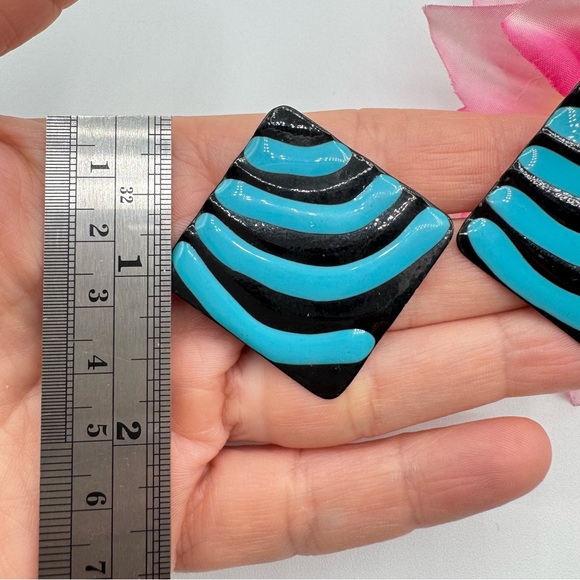 Huge 80s Retro Diamond Clip On Earrings Metallic Enamel Black Blue Statement Fun - Picture 5 of 8